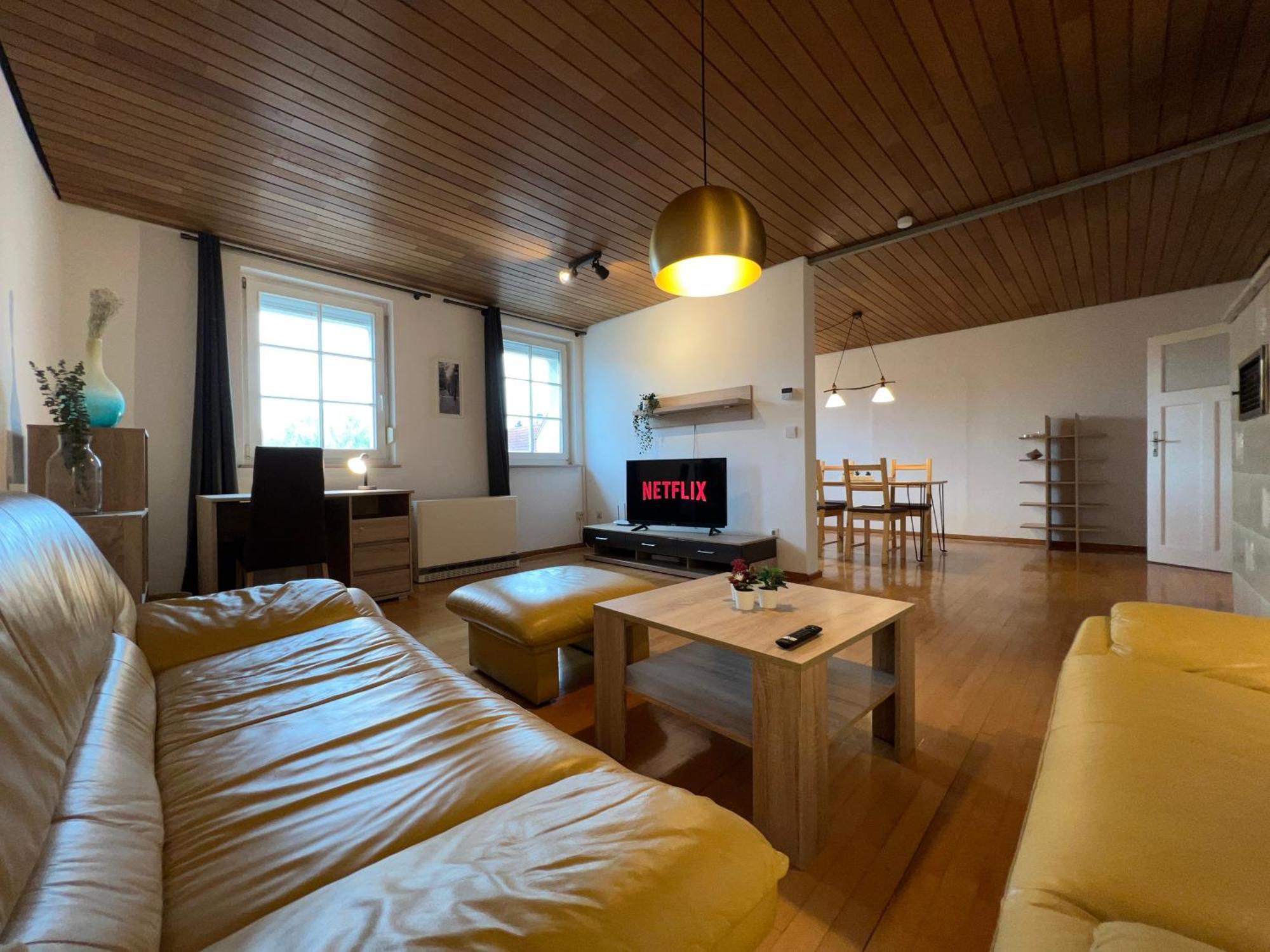 Uebernachten In Grosser Maisonette-Wohnung By Rabe Karlsruhe Kültér fotó